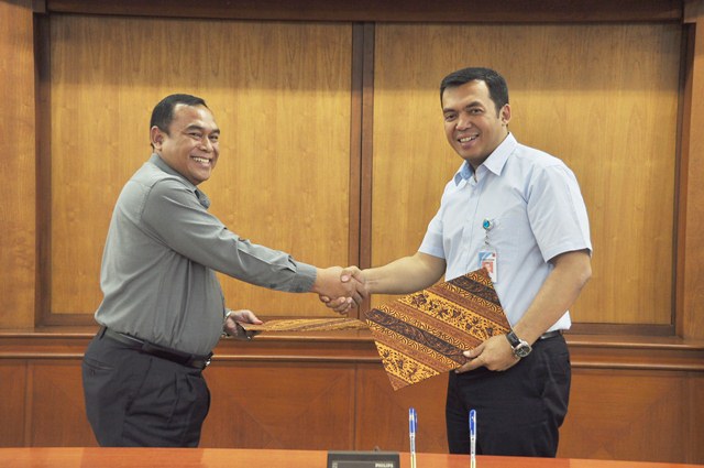 Pindad and Waskita Beton Precast Sign a Memorandum of Understanding