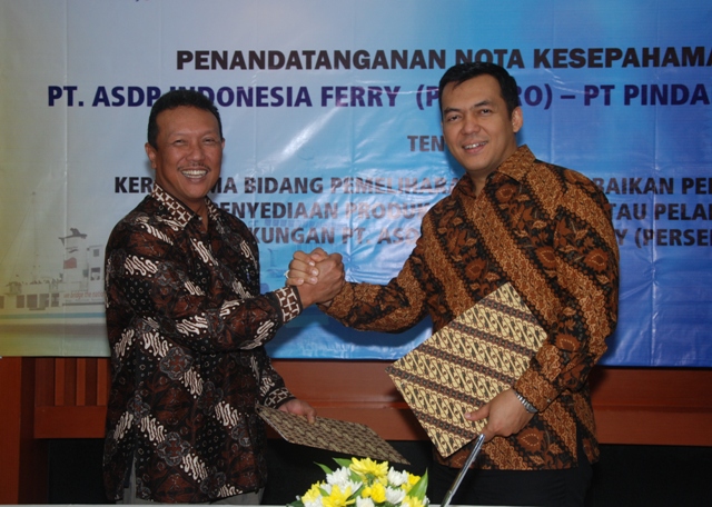 Pindad Suplai Peralatan Deck Machinery PT ASDP Indonesia Ferry (Persero).