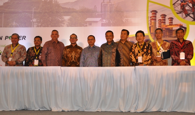 Pindad Dukung Pemeliharaan Instalasi Ketenagalistrikan PLN