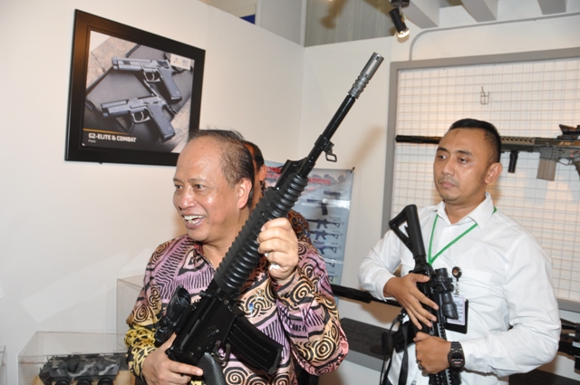 Pindad di RITECH Expo 2015 : Pamerannya Para Peneliti dan Perekayasa