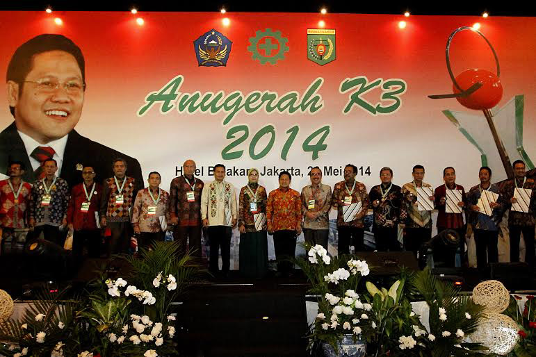 PT Pindad (Persero) Achieved The Zero Accident Award